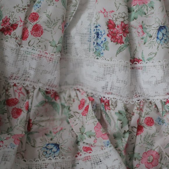 NWT Lace Floral Ruffle Vintage Victorian Mini Skirt. - Picture 10 of 11